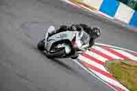 donington-no-limits-trackday;donington-park-photographs;donington-trackday-photographs;no-limits-trackdays;peter-wileman-photography;trackday-digital-images;trackday-photos